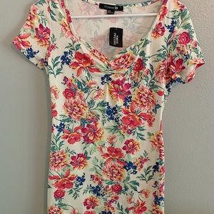 Forever 21 Mini Floral Dress🐝